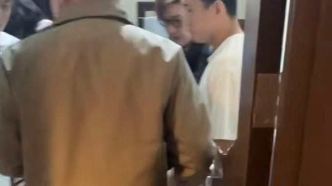 海天灣35樓打野被突襲中國主犯竟徒手攀出35樓窗外逃跑