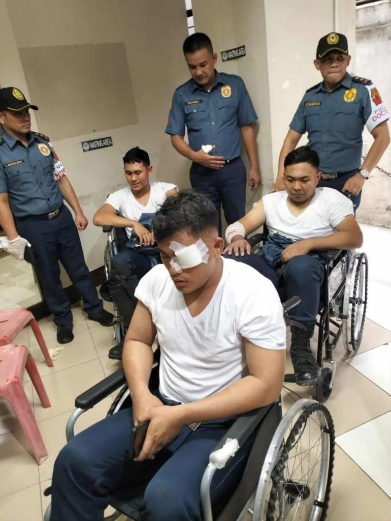 菲律賓民眾上街不滿抗洪工程貪腐演變成警民衝突升級多名警察受傷