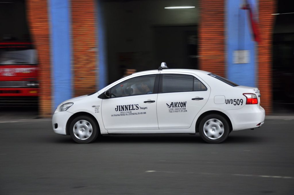 千萬別坐白色計程車馬尼拉黑車圍獵遊客的連環套