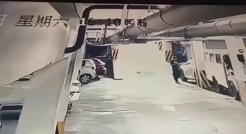 馬尼拉豪景公寓地下停車場內發生綁架案