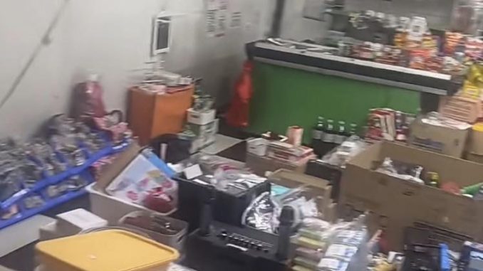 虧百萬娶菲妻也擋不住被沖菲警搜刮中國超市已成常態